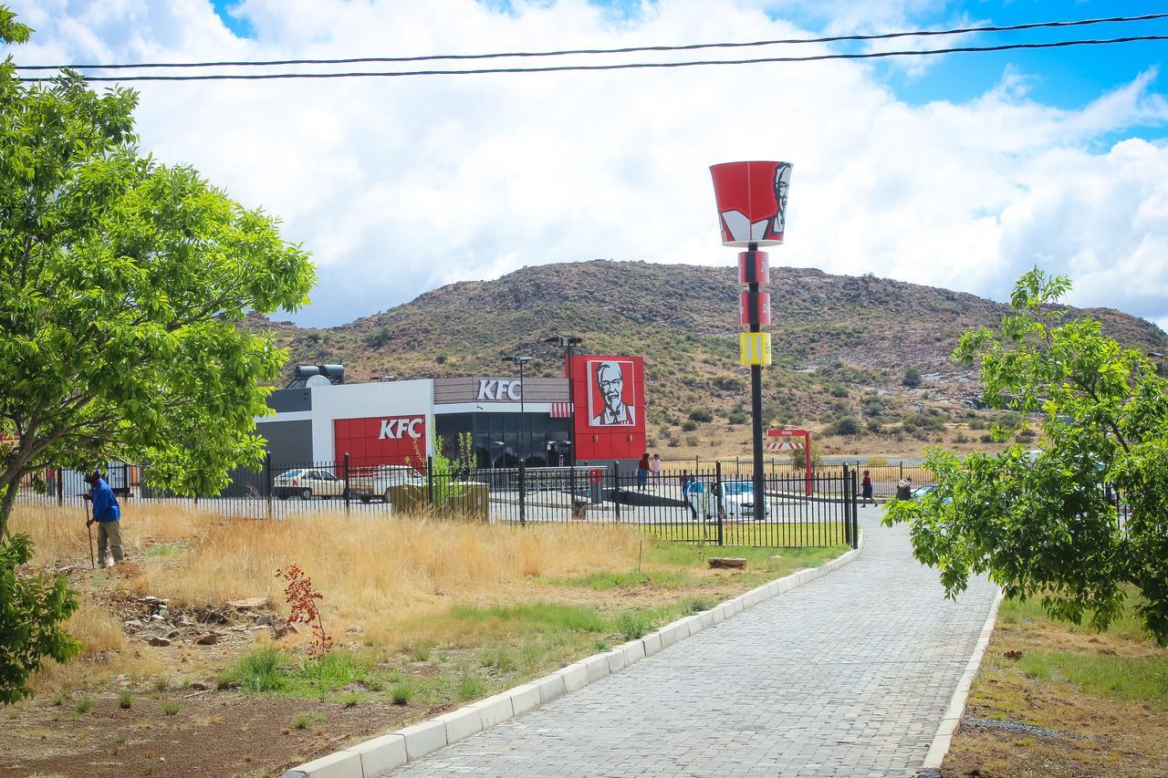 Merino Inn Hotel Colesberg Exteriör bild