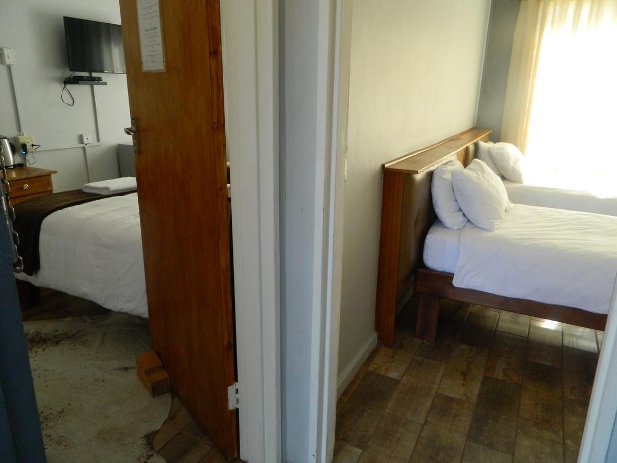 Merino Inn Hotel Colesberg Exteriör bild